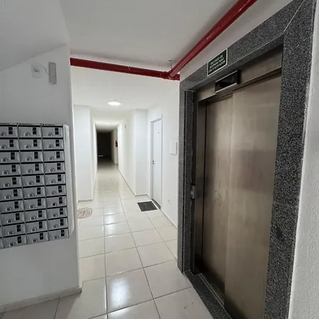 Apto Completo ótima Localização Elevador Castelão * Fortaleza (Ceara)