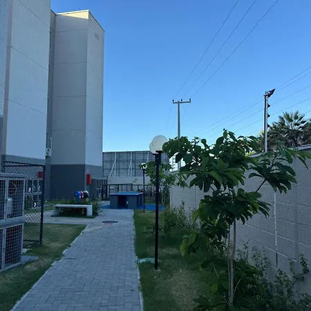 Apto Completo ótima Localização Elevador Castelão Fortaleza (Ceara)